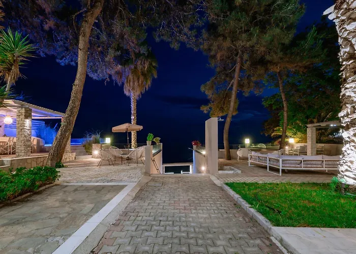 Ktima Papaoikonomou 2 *